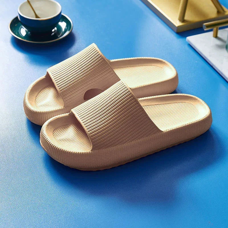 EVA Thick Sole 4cm Beach Slippers Cloud-Like Comfort Home Use Couple Height Increasing Indoor Solid Color Summer Sandals